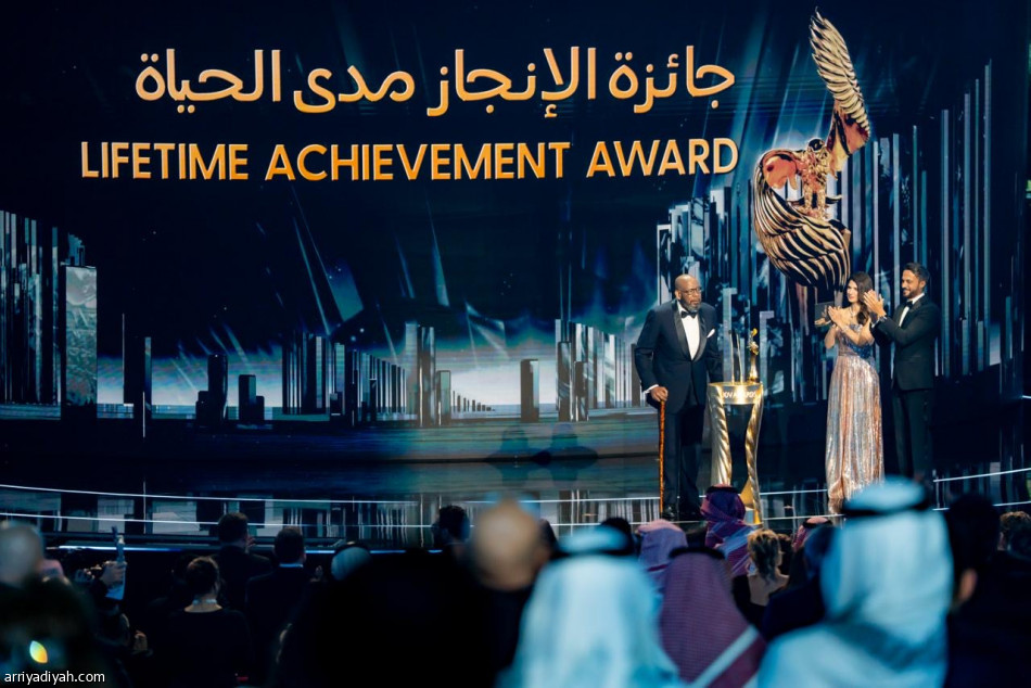 بحضور ال الشيخ.. JOY AWARDS يحتفي بالمبدعين ونجوم الفن والرياضة